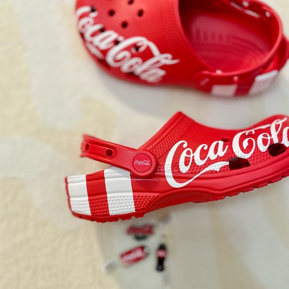 NWT Classic Coca-Cola X Crocs Clogs Red M5 W7 and M6 W8 & 3 Authentic Jibbitz - Picture 16 of 16